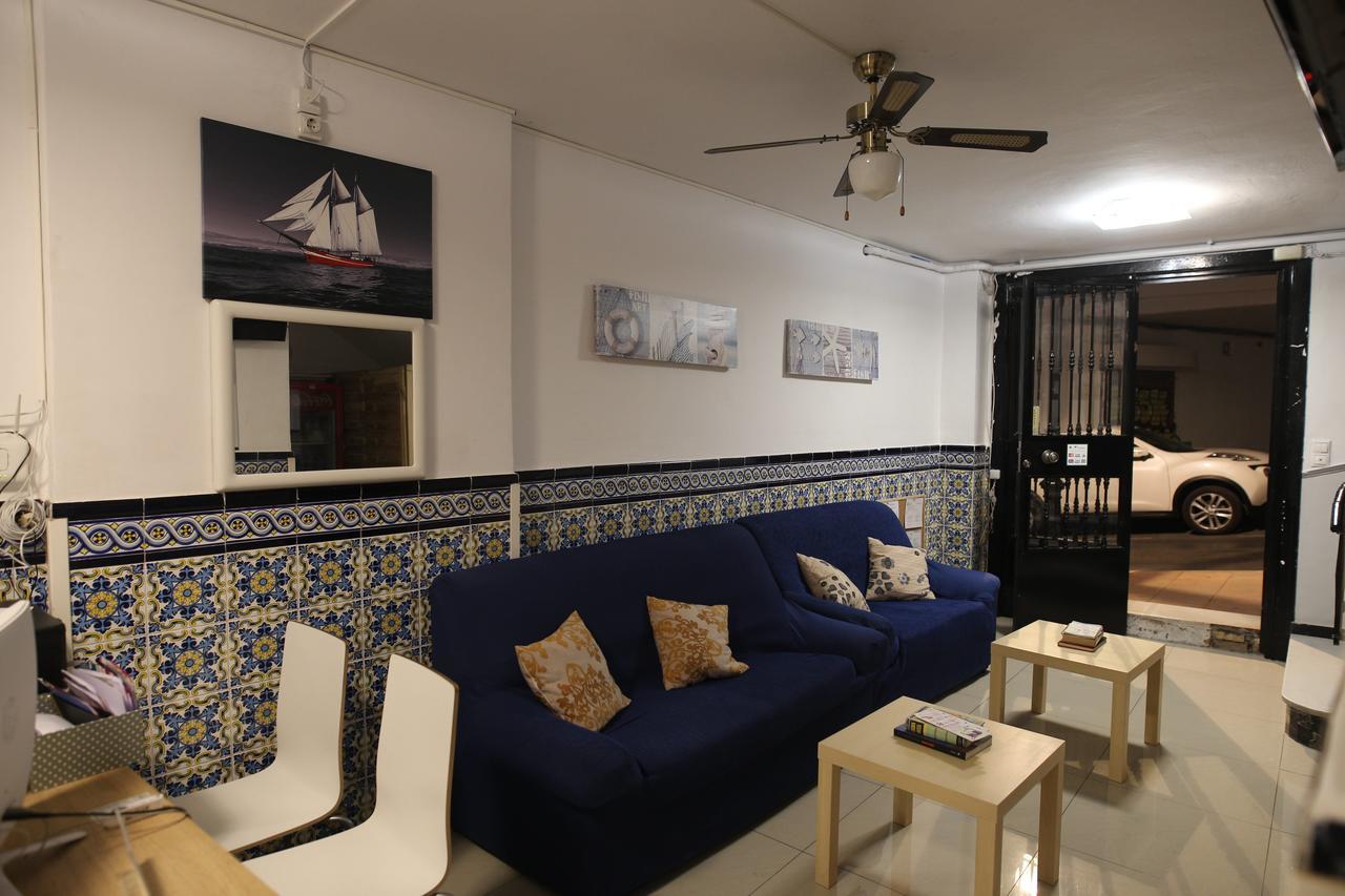 Hostel Bohemia Marbella Exterior photo