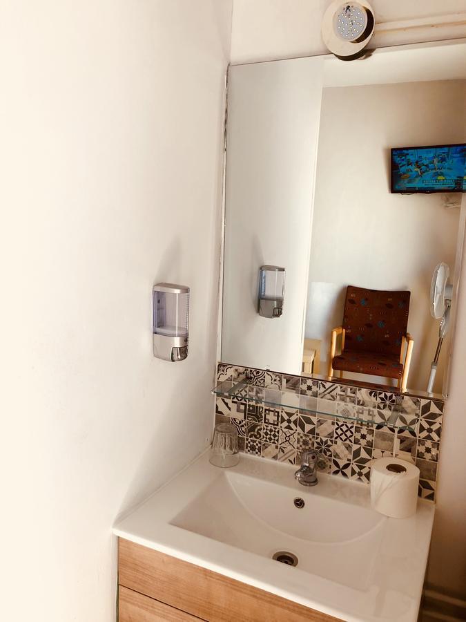 Hostel Bohemia Marbella Exterior photo